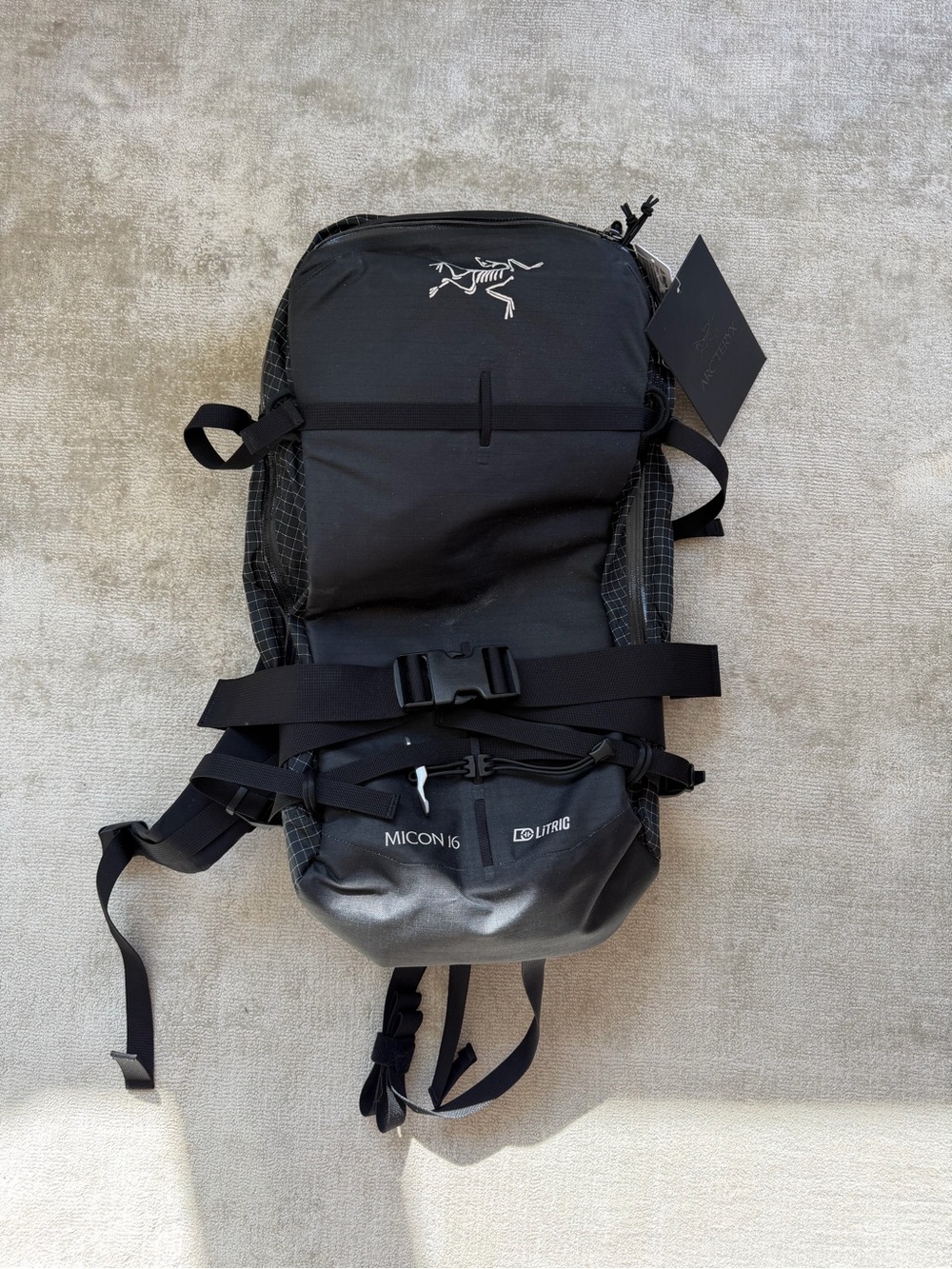 Arc’teryx Micon LiTRIC 16 Avalanche Airbag Pack – NEW WITH TAGS
